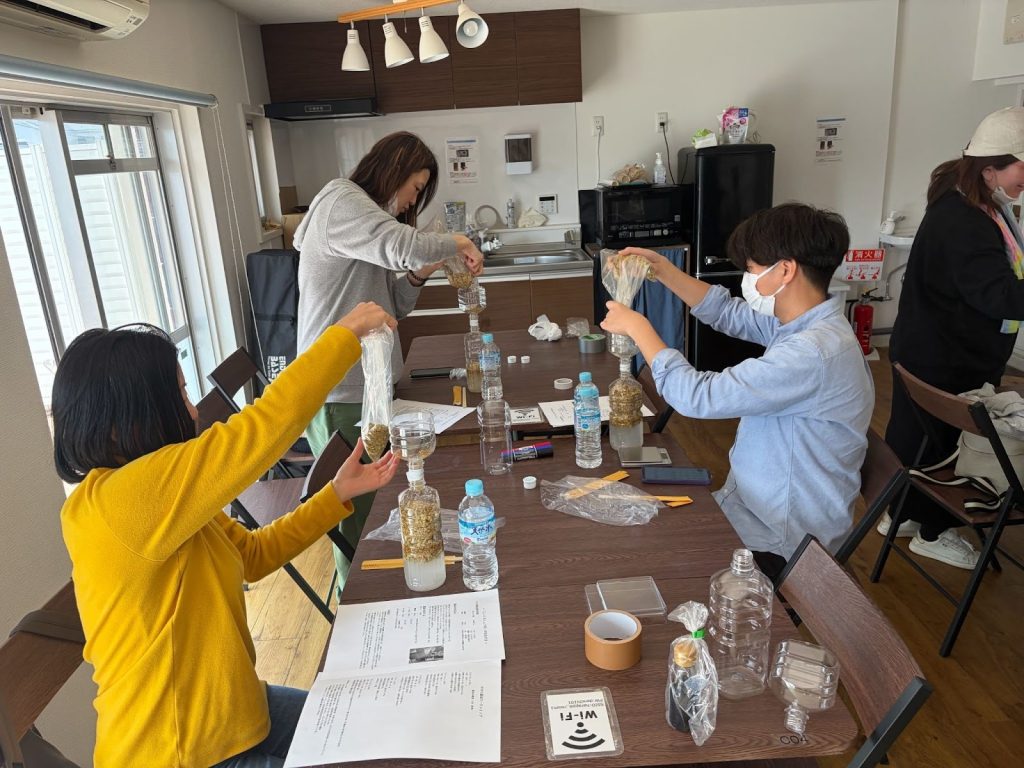 【ハタケ部活動報告】一滴に魂を込めて。自分たちで「一から」育てる、感動の醤油づくり！￼のサムネイル画像